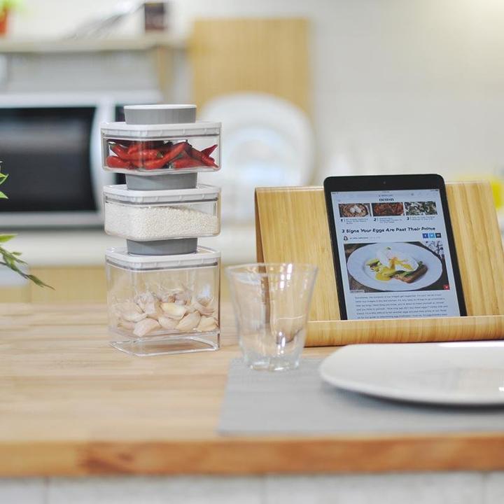 Everlock Turn &amp; Lock Airtight Food Storage Container 0.3L