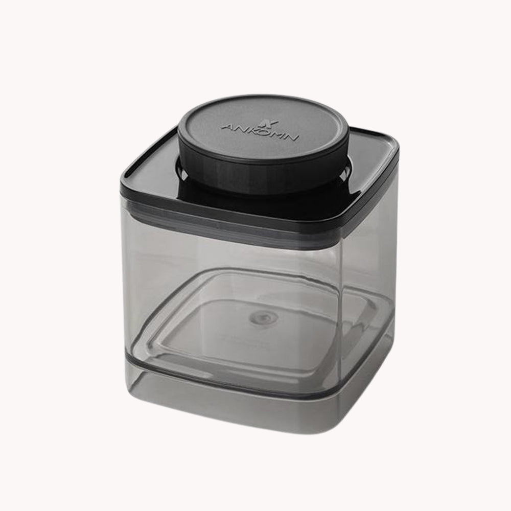 Everlock Turn &amp; Lock Airtight Food Storage Container 0.6L