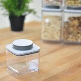 Everlock Turn &amp; Lock Airtight Food Storage Container 0.6L